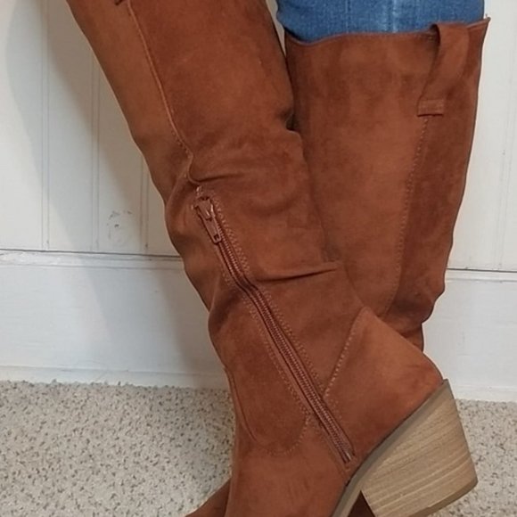 Women's Lainee Heeled Scrunch Fashion Boots Universal Thread brown/barb - Picture 11 of 16